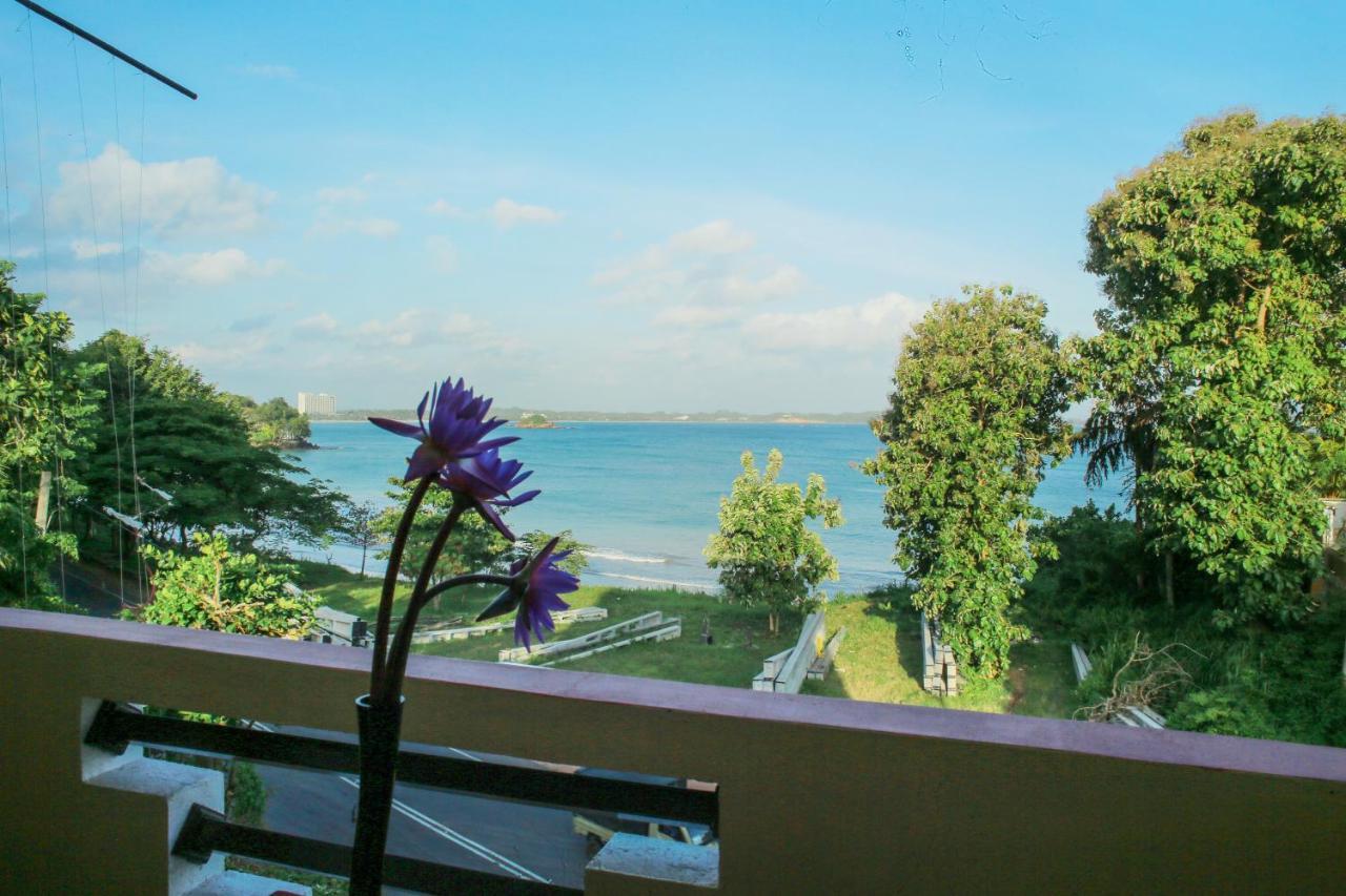 Htn Bay Resort ウェリガマ エクステリア 写真